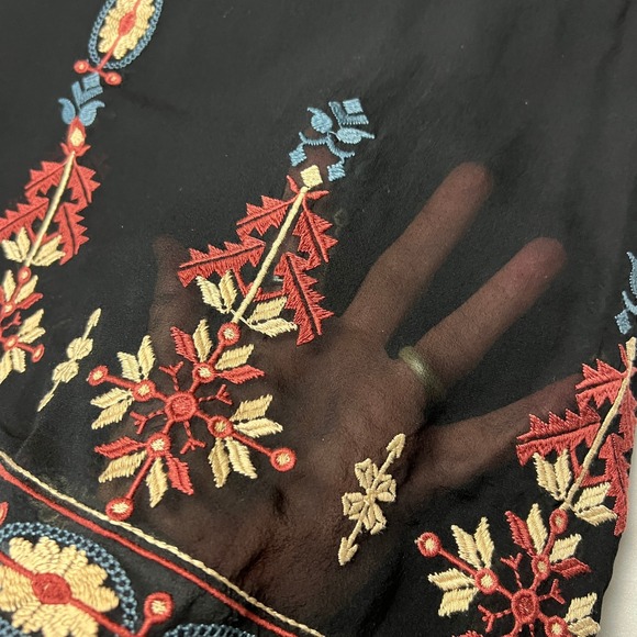 Sundance‎ Silk Embroidered Blouse XS Long Sleeve Black Sheer Boho Top Festival - Picture 10 of 15